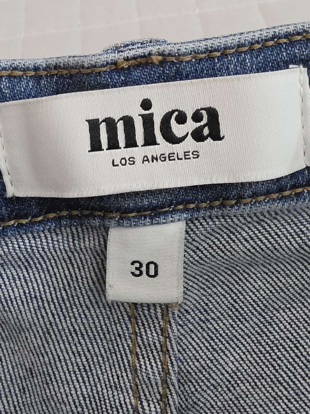 Mica High Rise Crop Flare Shark Hem Jeans Light Wash Stretch Denim Womens 30 - Picture 10 of 12